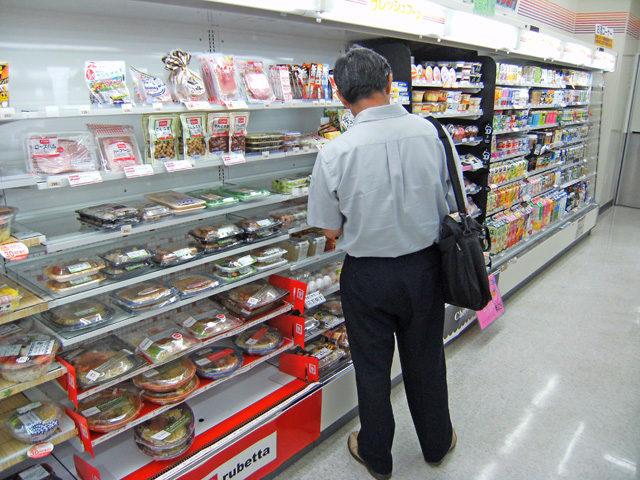 食品表示調査状況写真