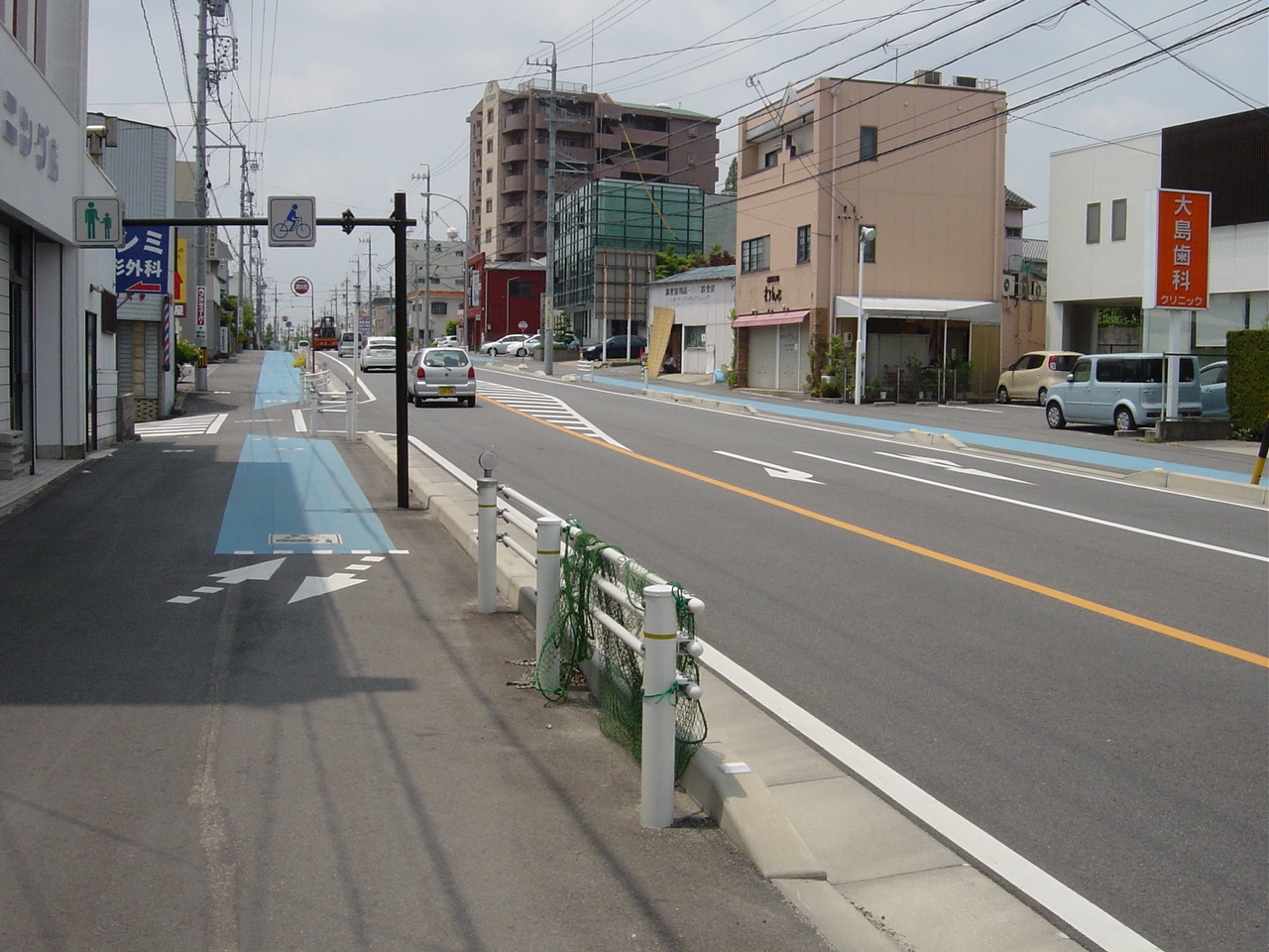 桜井岡崎線岡崎市上六名町