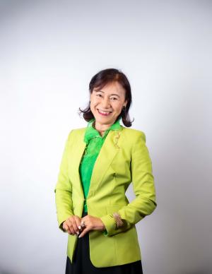 藤本英子氏写真
