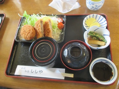 イノシシのコロッケ定食