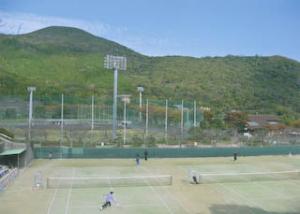 滝頭公園と衣笠山