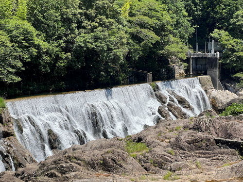 長篠堰堤の余水吐