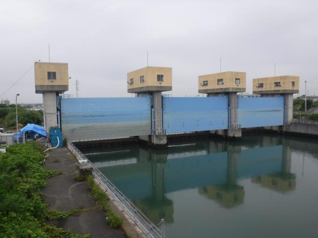 高浜川水門　全景