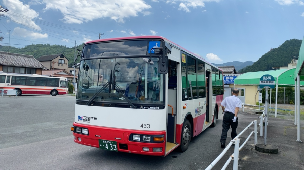 本長篠駅前バス停