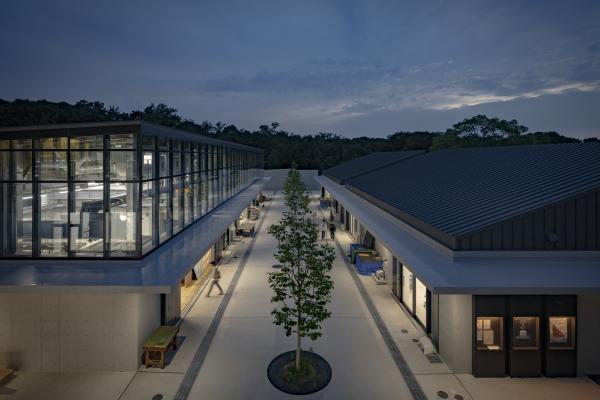 県立芸術大学彫刻専攻棟1